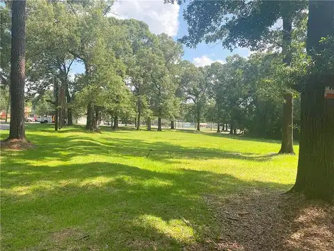 Cottage Hill Road, Mobile, AL 36606