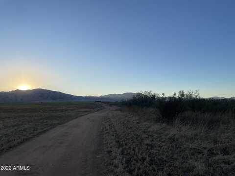 E Geronimo Road, Cochise, AZ 85606