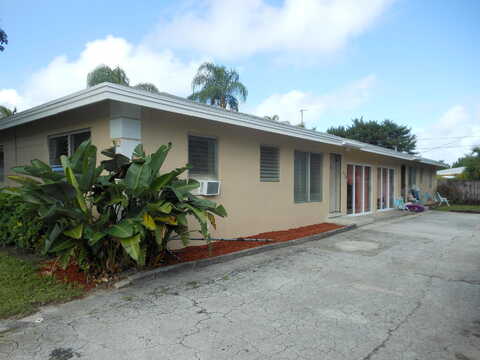 De Carie, DELRAY BEACH, FL 33444