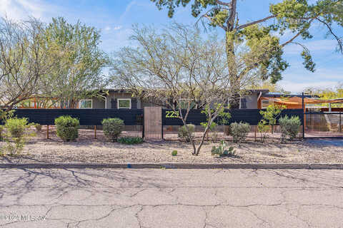 1St, TUCSON, AZ 85705