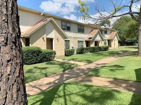 W Morton St, Denison, TX 75020