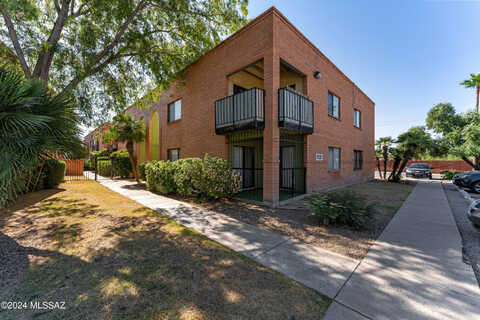 S Columbus Boulevard, Tucson, AZ 85711