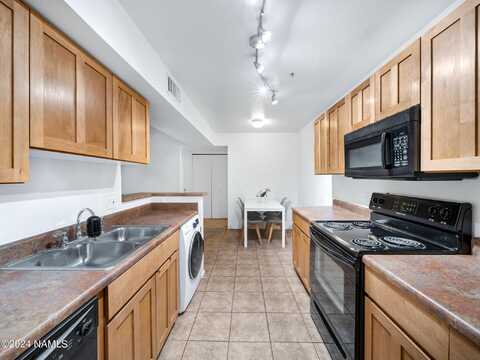 W University Avenue, # 11-184, Flagstaff, AZ 86001