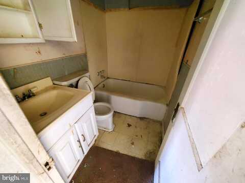 Garrison, HYATTSVILLE, MD 20784