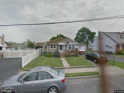 Hollywood, LINDENHURST, NY 11757