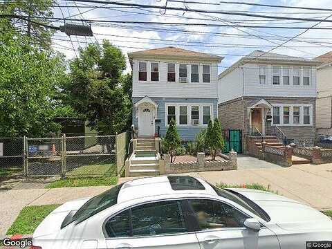 126Th, COLLEGE POINT, NY 11356