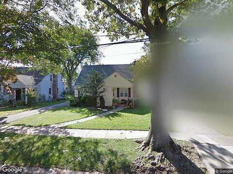 Willow, FLORAL PARK, NY 11001