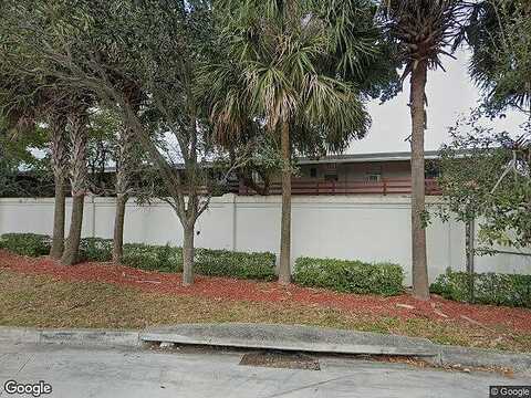 43Rd, LAUDERDALE LAKES, FL 33313