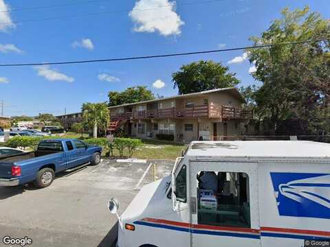 43Rd, LAUDERDALE LAKES, FL 33313