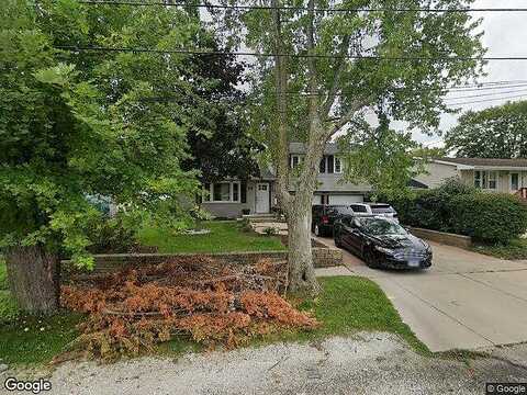 3Rd, WOODSTOCK, IL 60098