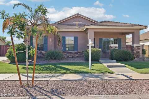 3742 S COACH HOUSE Drive, Gilbert, AZ 85297