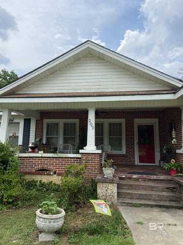 2109 Cleveland Avenue, Castleberry, AL 36432