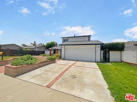 20821 Lancelot Ln, Huntington Beach, CA 92646