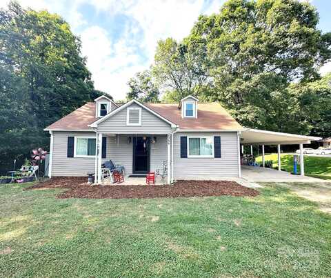 4266 Smokey Creek Road, Lenoir, NC 28645