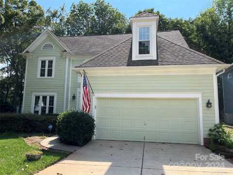 9111 Crofton Springs Drive, Charlotte, NC 28269