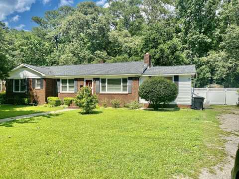 201 Center Street, Walterboro, SC 29488