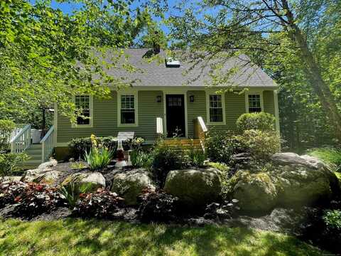 170 Atwoodville Road, Mansfield Center, CT 06250