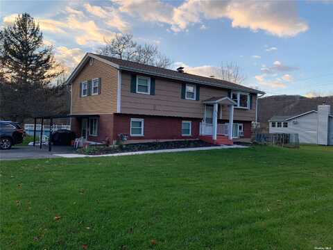 630 Laroe Road, Chester, NY 10918