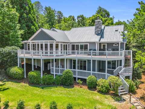 197 Hawthorne Drive, Lake Lure, NC 28746