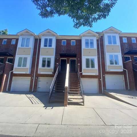 1125 Kurt Court, Charlotte, NC 28209