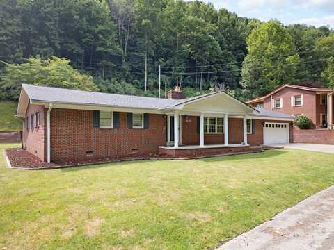 835 Mays Branch Road, Prestonsburg, KY 41653