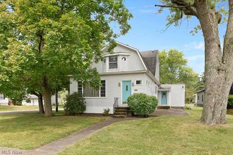 396 W Indiana Avenue, Sebring, OH 44672