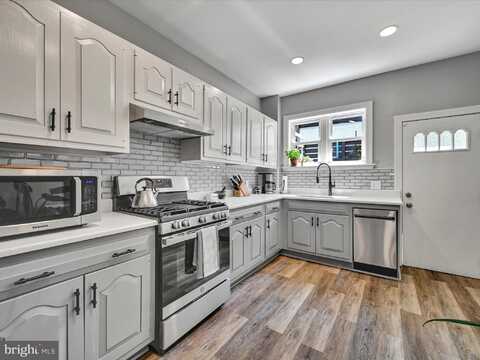 2233 S COLORADO STREET, PHILADELPHIA, PA 19145