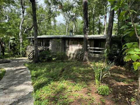 199 N Duck Avenue, Wewahitchka, FL 32465