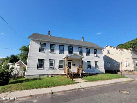 40 East Jordan St, Adams, MA 01220