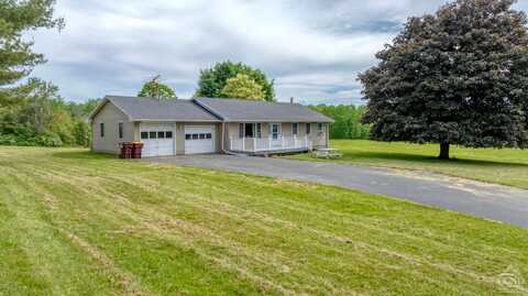 570 W Road, Greenville, NY 12083