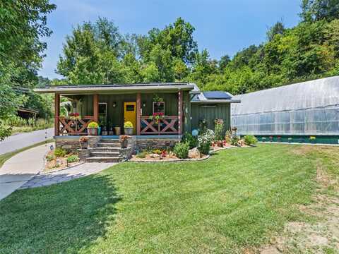 66 Bradley Street, Waynesville, NC 28786