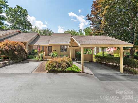 504 Water Oak Lane, Hendersonville, NC 28791