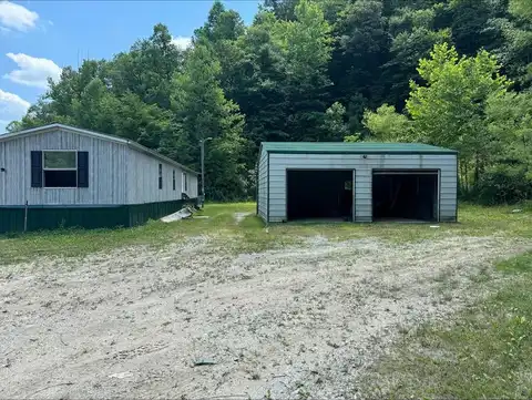 545 Lost Creek Rd., Ulysses, KY 41264