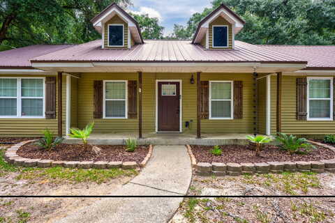 Brittany, CRESTVIEW, FL 32536