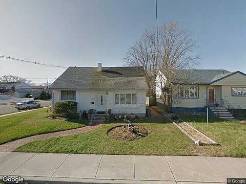 Westside, FREEPORT, NY 11520