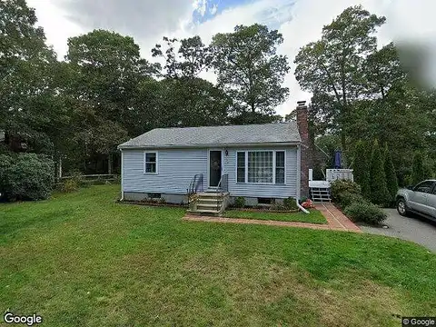 Highland, MASHPEE, MA 02649