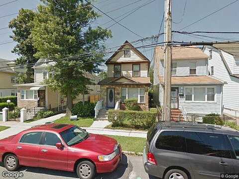 149Th, JAMAICA, NY 11436