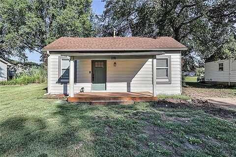 Central, BUCKNER, MO 64016