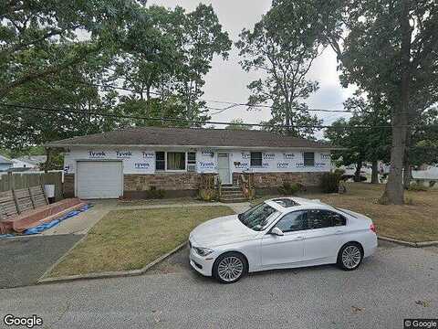 Bennett, EAST ISLIP, NY 11730