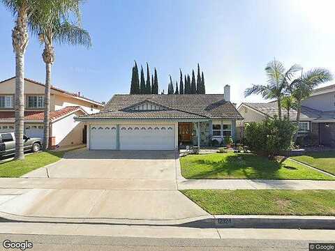 Charlwood, CERRITOS, CA 90703