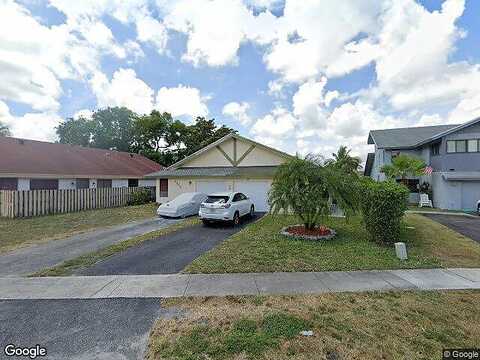 74Th, NORTH LAUDERDALE, FL 33068