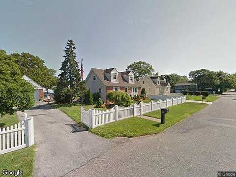 Cedarhurst, ISLIP TERRACE, NY 11752