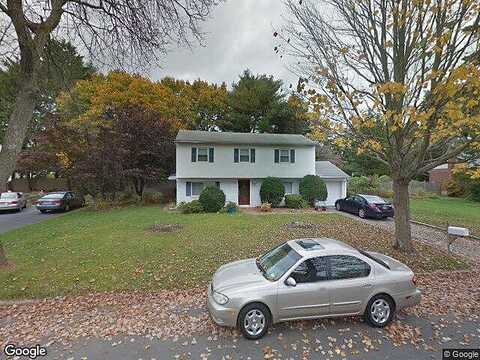 South, HUNTINGTON, NY 11743