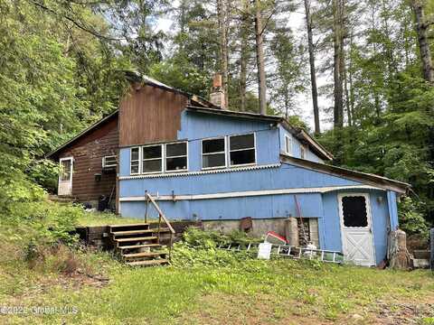 Howe, LAKE LUZERNE, NY 12846