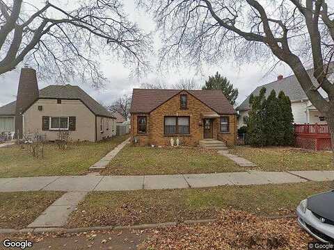 17Th, MILWAUKEE, WI 53221