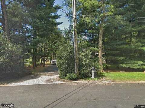 Hampton, AIRMONT, NY 10901