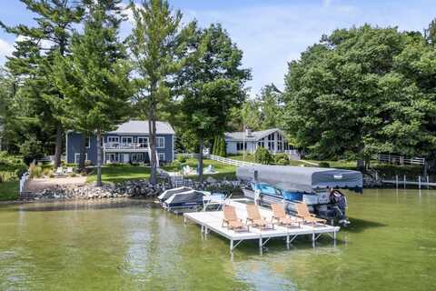 1720 Lake Shore Drive, Topinabee, MI 49791