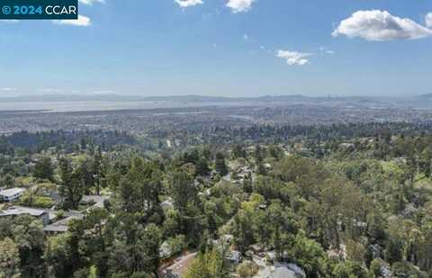 Girvin Dr, Oakland, CA 94603