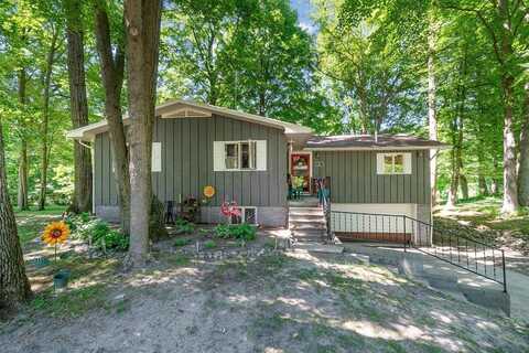 667 E Whitethorn, Midland, MI 48640