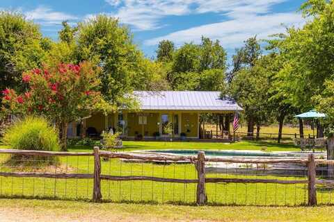 28 Ruger Rd, Fredericksburg, TX 78624